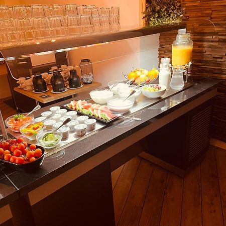 Hagen'S Hotel "Eat & Meet" Restaurant Bar Lounge Haren Dış mekan fotoğraf